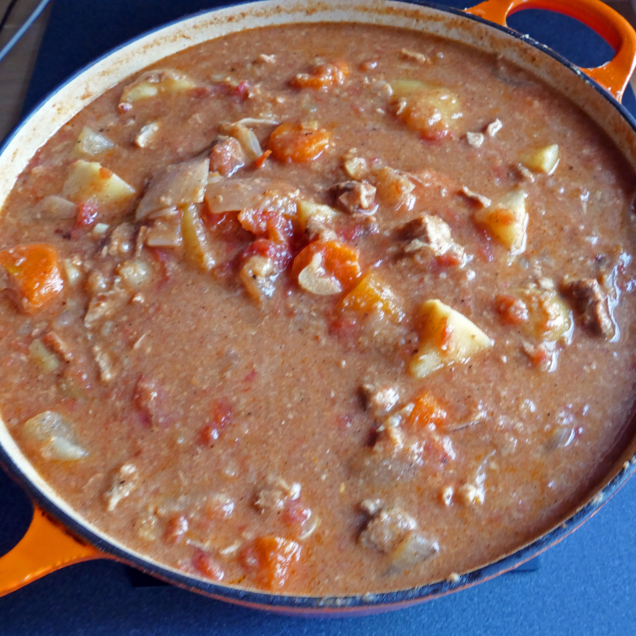 Slow-cooked paprika pork casserole